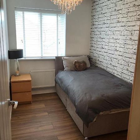 Double Room With En-Suite. Central For North West Rainhill Luaran gambar
